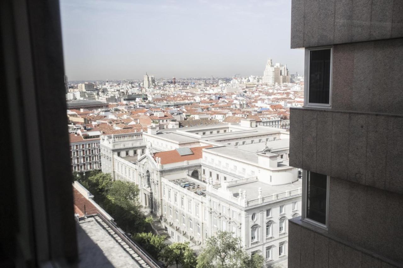 Centro Colon Lägenhet Madrid Exteriör bild